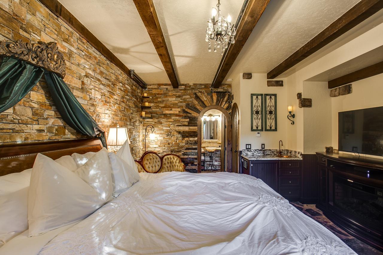 Storybook Riverside Inn Левенуэрт Экстерьер фото
